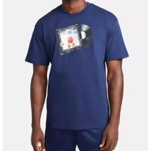 $45 Nike Max90 Basketball T Shirt Vinyl Soul Graphic FQ4914Blue Mens Large